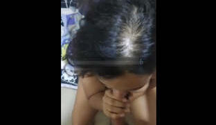 Indian Wife Ke Munh Par Mal Gira Diya